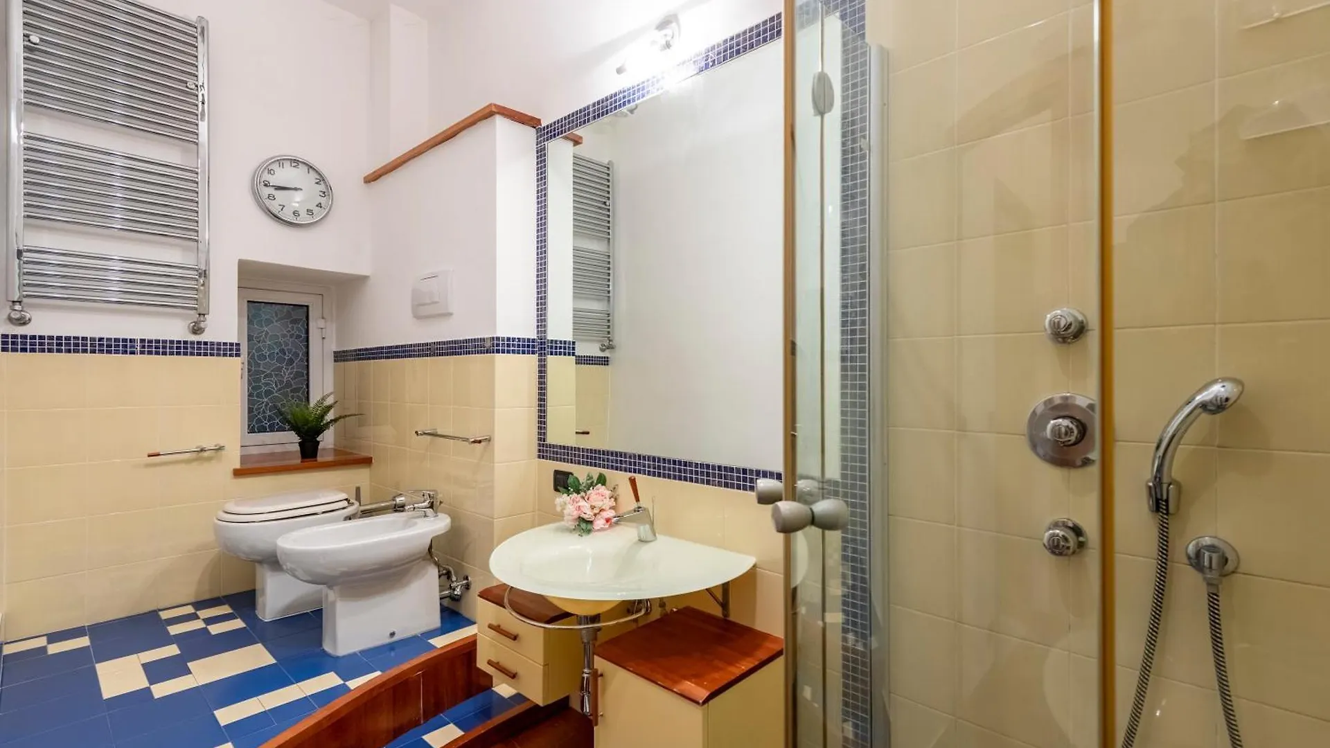 Graceful Home Genova City Center - Happy Rentals Apartment