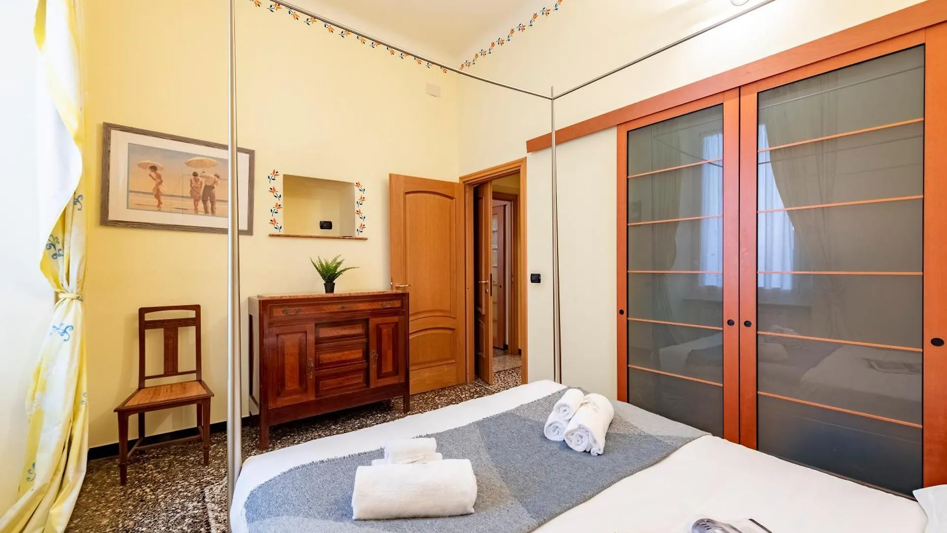 Graceful Home Genova City Center - Happy Rentals Apartment