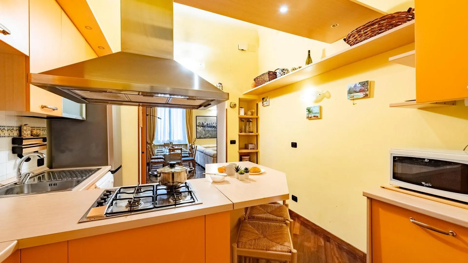 Graceful Home Genova City Center - Happy Rentals Apartment Genoa